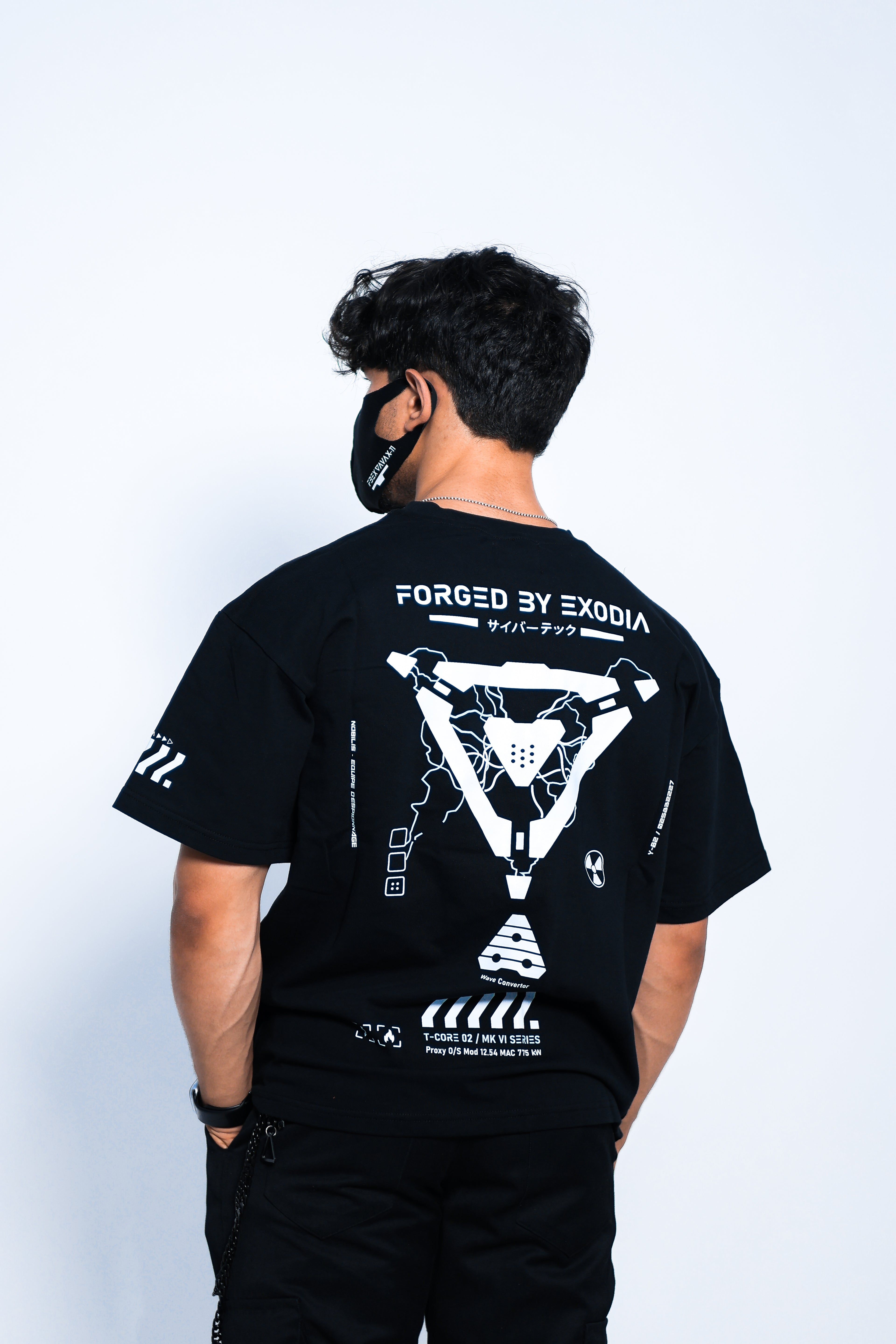 V3-3 Black Light Oversized T-Shirt