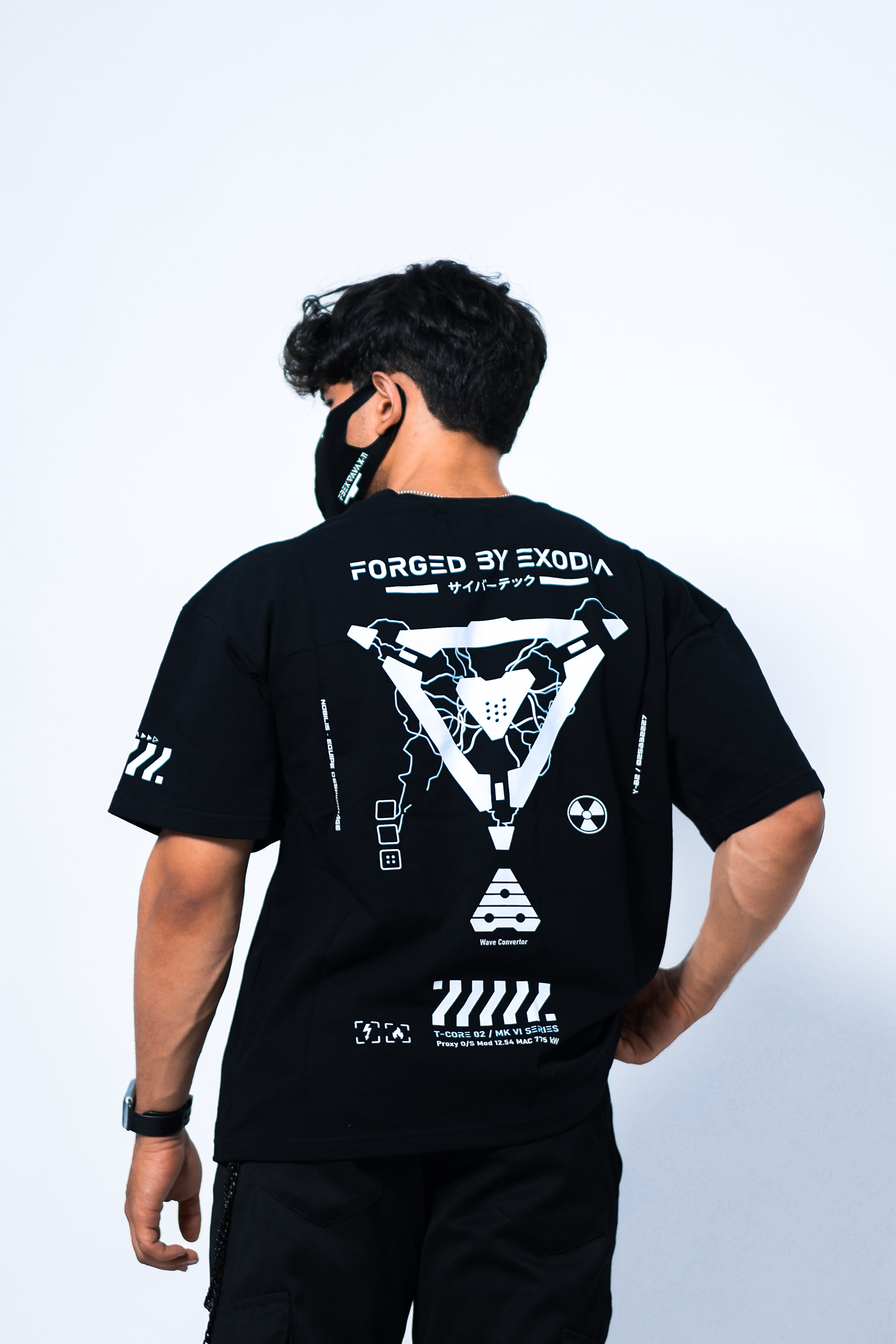 V3-3 Black Light Oversized T-Shirt