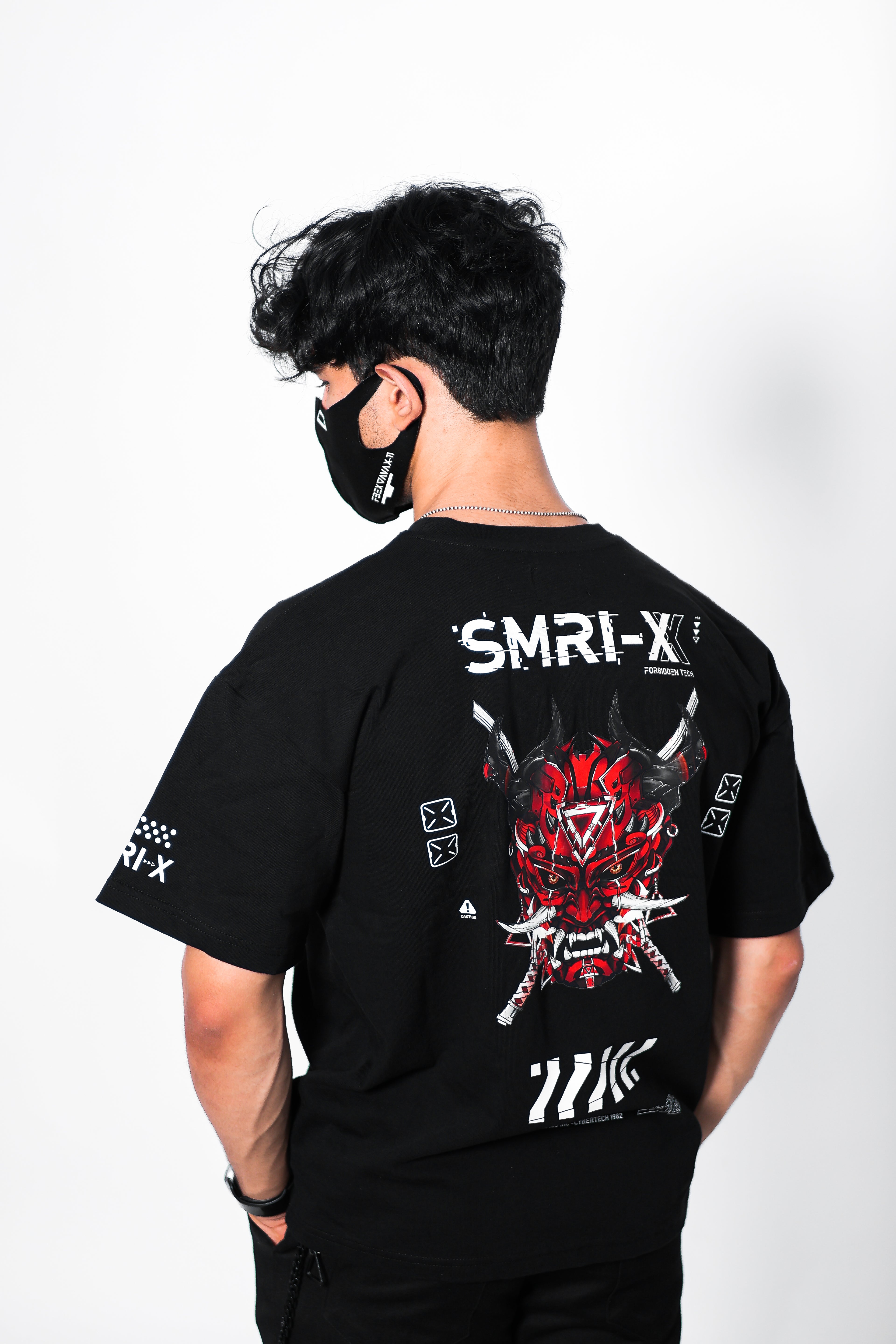 SMRI-X Black Oversized T-Shirt