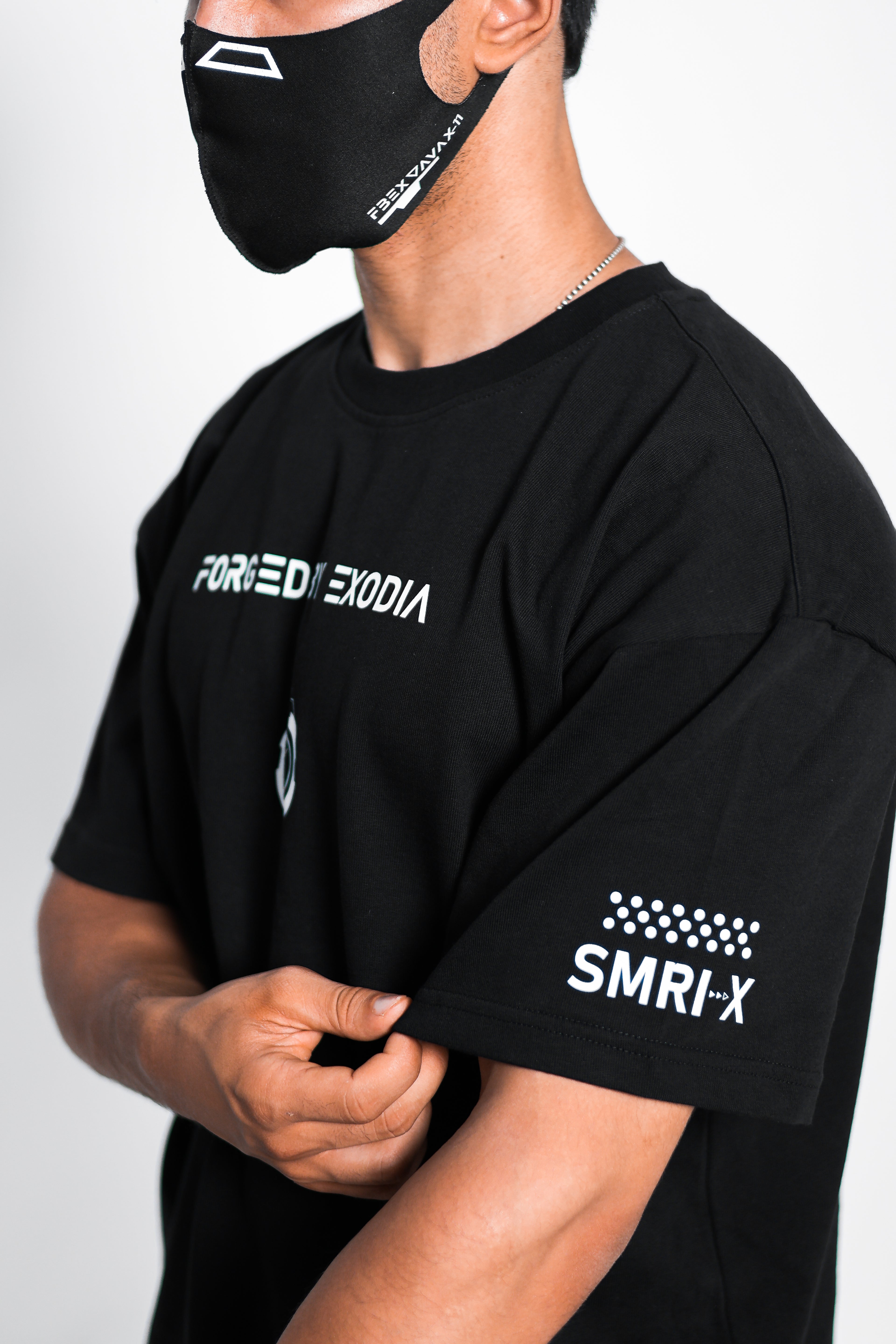 SMRI-X Black Oversized T-Shirt